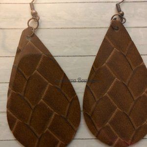 Light Brown Braided Weave Faux Leather Earring ER1687 Handmade NWT Boutique